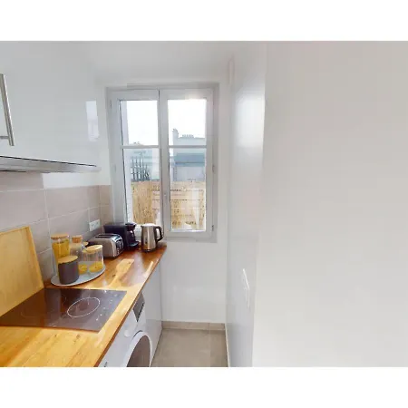 Joivy Modern Studio With Eiffel Tower View * Paris