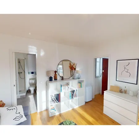 Joivy Modern Studio With Eiffel Tower View *